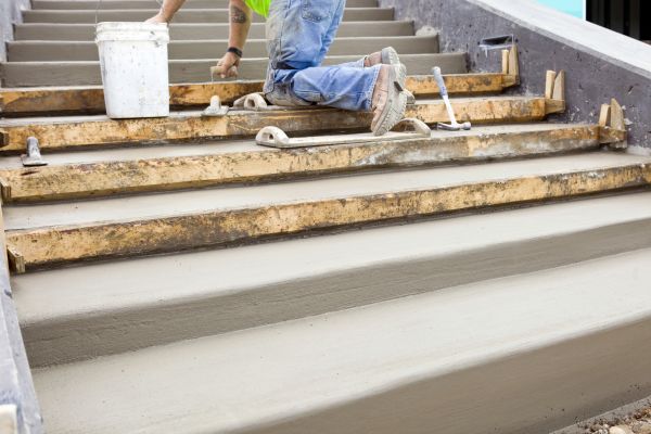 Concrete Steps Pouring in Zionsville
